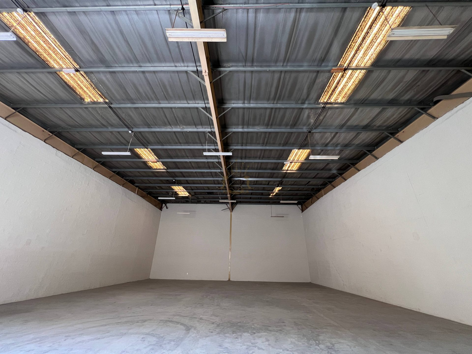 -1 Bedroom Warehouse for Rent in Dubai Investment Park (DIP) - Photo 9 | Throne Properties